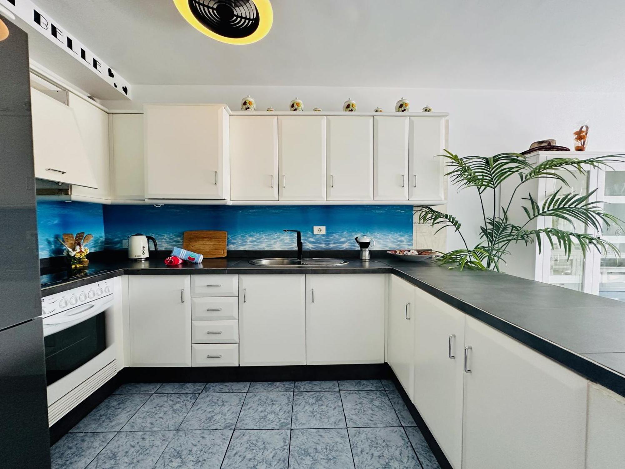 Pambnb - Chic Beachside Apartment Playa San Juan Eksteriør billede